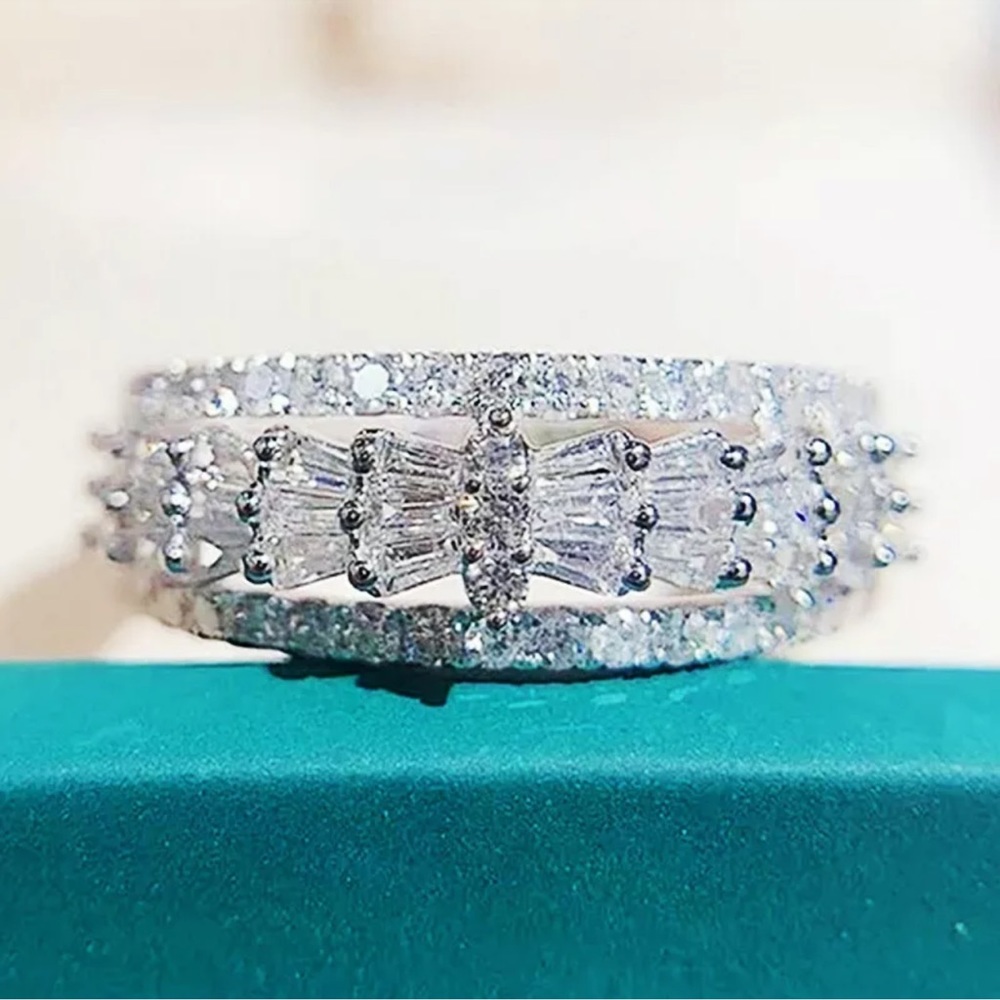 Sparkly Women 925 Silver Rings Cubic Zirconia Wedding Engagement Jewelry - Picture 2 of 4